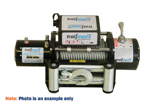 Trailmaxx 1200lb 4WD winch 12v, synthetic rope&alloy hawse Serial number:8559